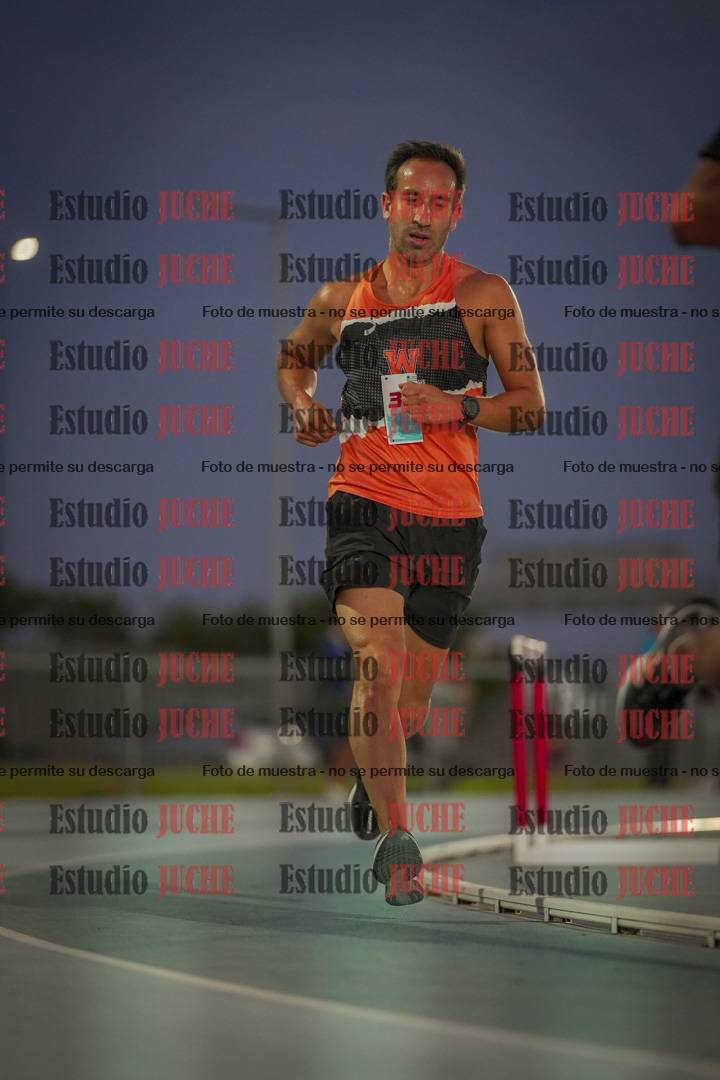 Fotos de los 3000 m llanos de varones