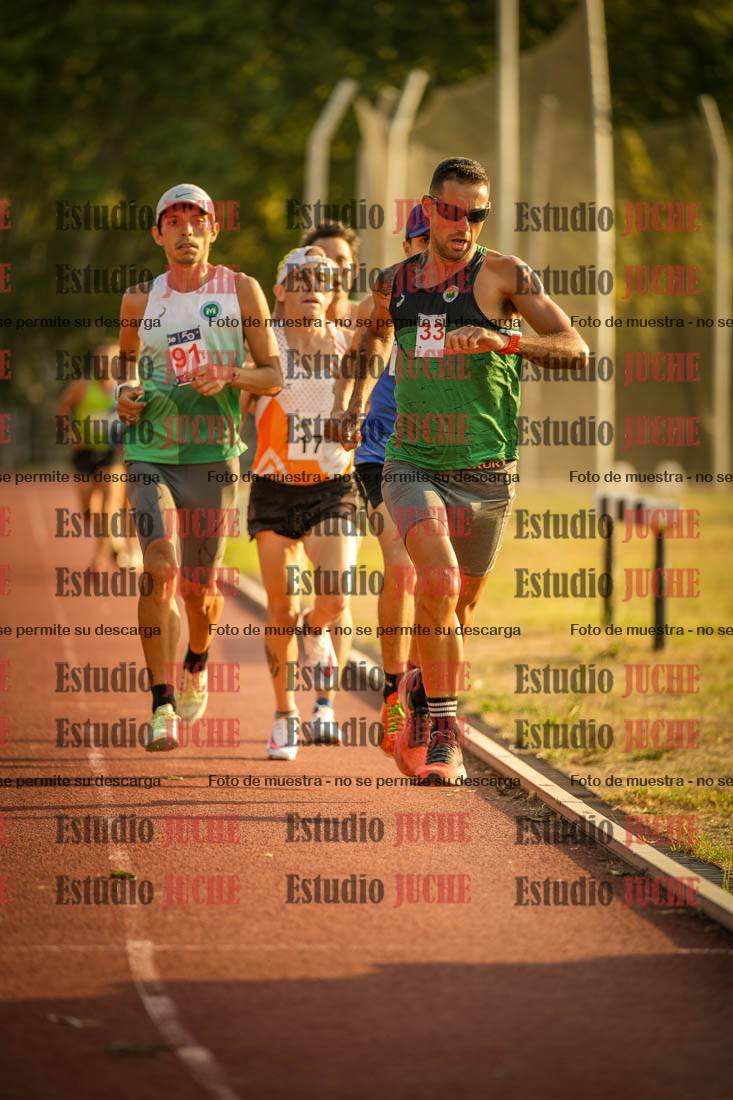 Fotos de los 5000 m llanos de mujeres y varones