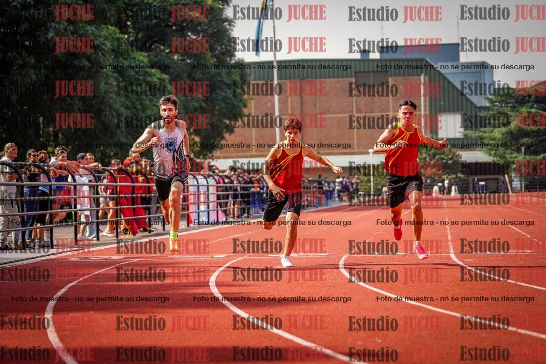 Fotos de los 200 m llanos de varones