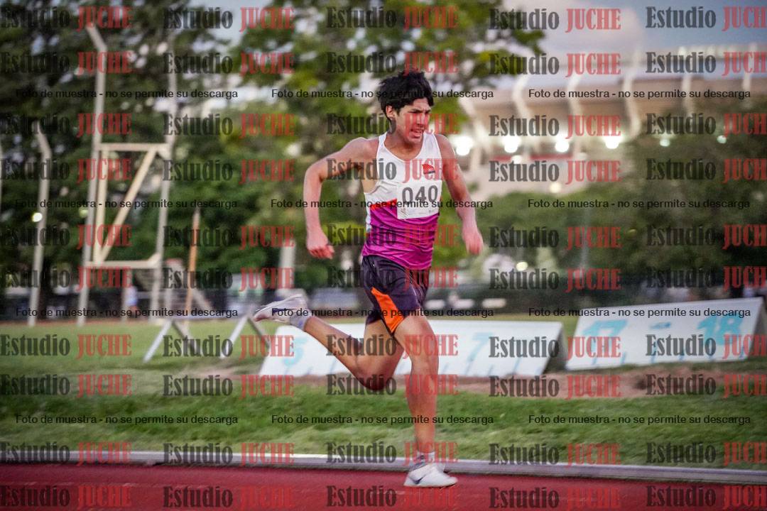 Fotos de los 1500 m llanos de varones