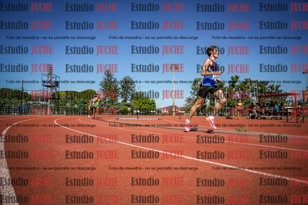 Fotos de los 5000 m llanos de mujeres y varones