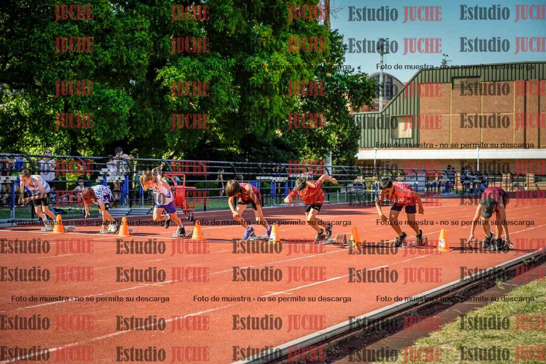 Fotos de los 50 m llanos de varones