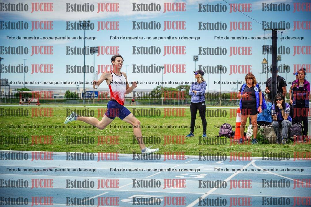 Fotos de las postas 4x200 m llanos de varones
