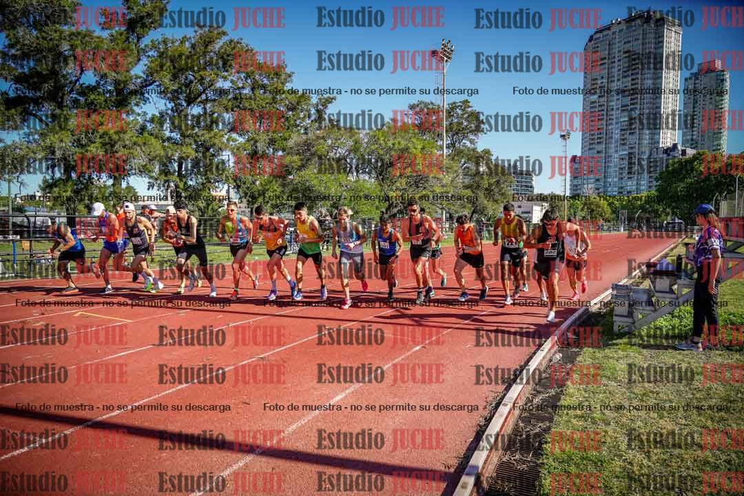 Fotos de los 5000 m llanos de varones
