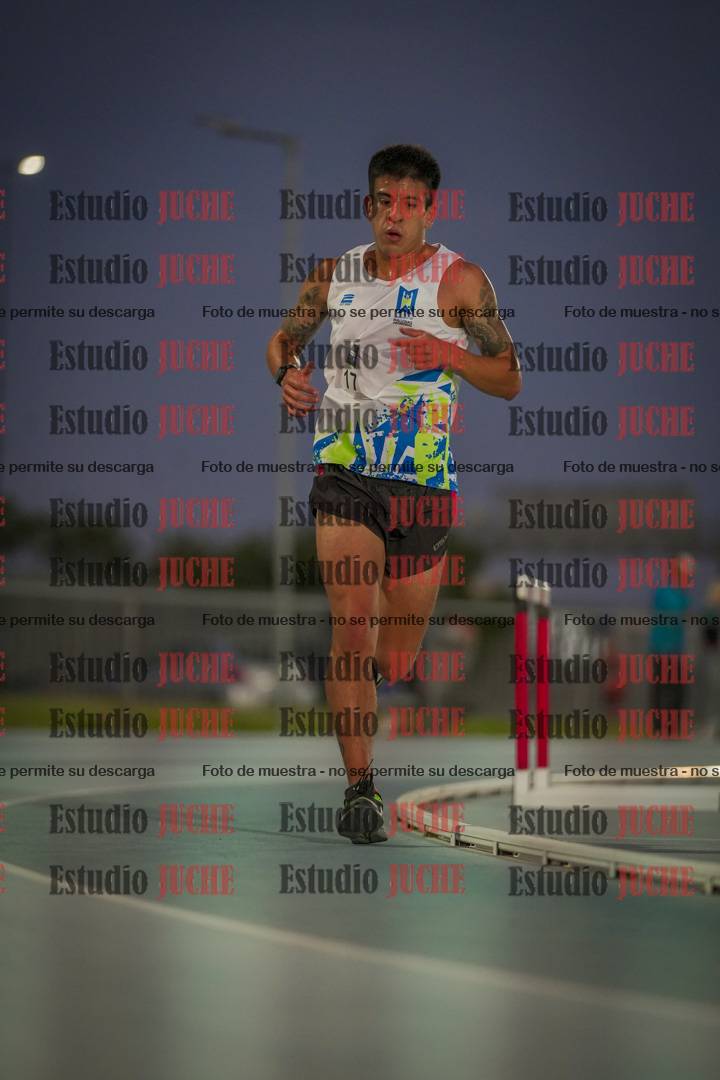 Fotos de los 3000 m llanos de varones