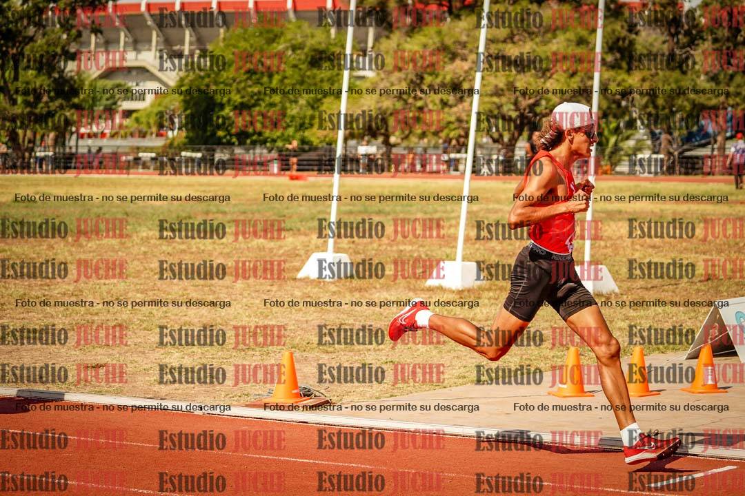 Fotos de los 800 m llanos de varones