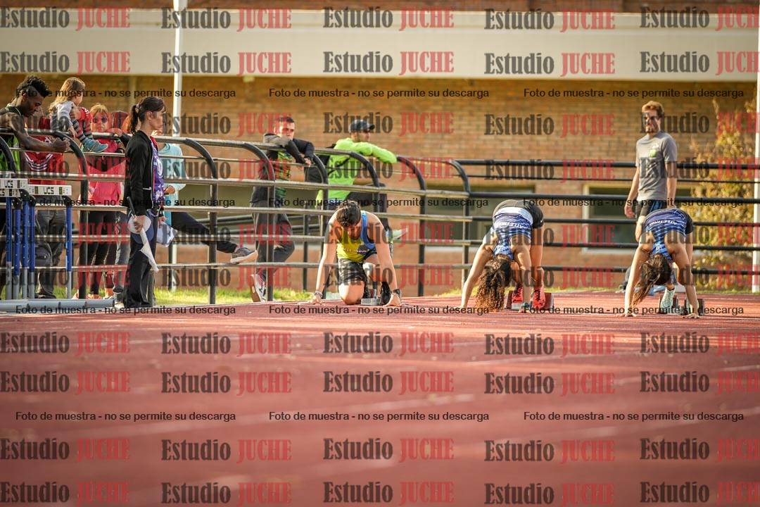 Fotos de los 100 m llanos de mujeres - FINAL