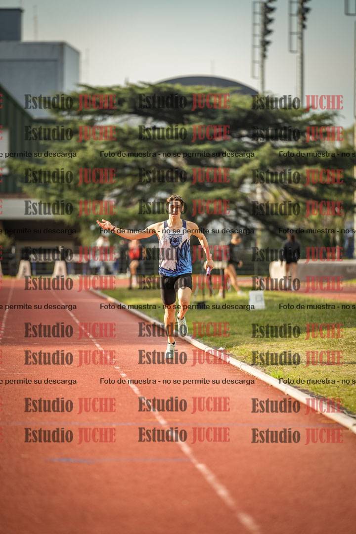 Fotos de las postas 4x400 m llanos de varones