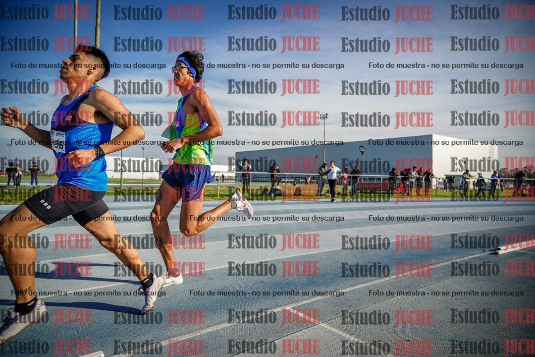 Fotos de los 1500 m llanos de varones
