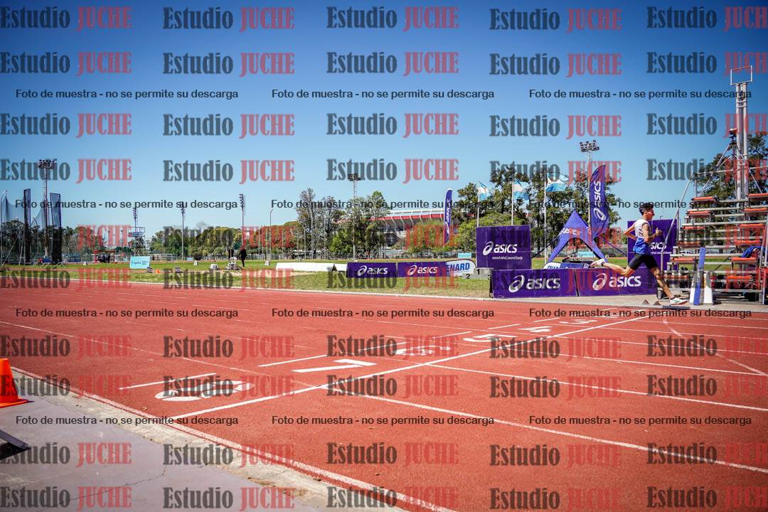 Fotos de los 400 m llanos de varones