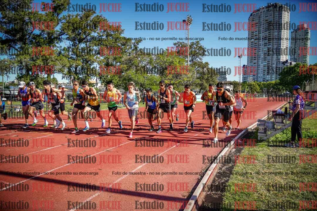 Fotos de los 5000 m llanos de varones