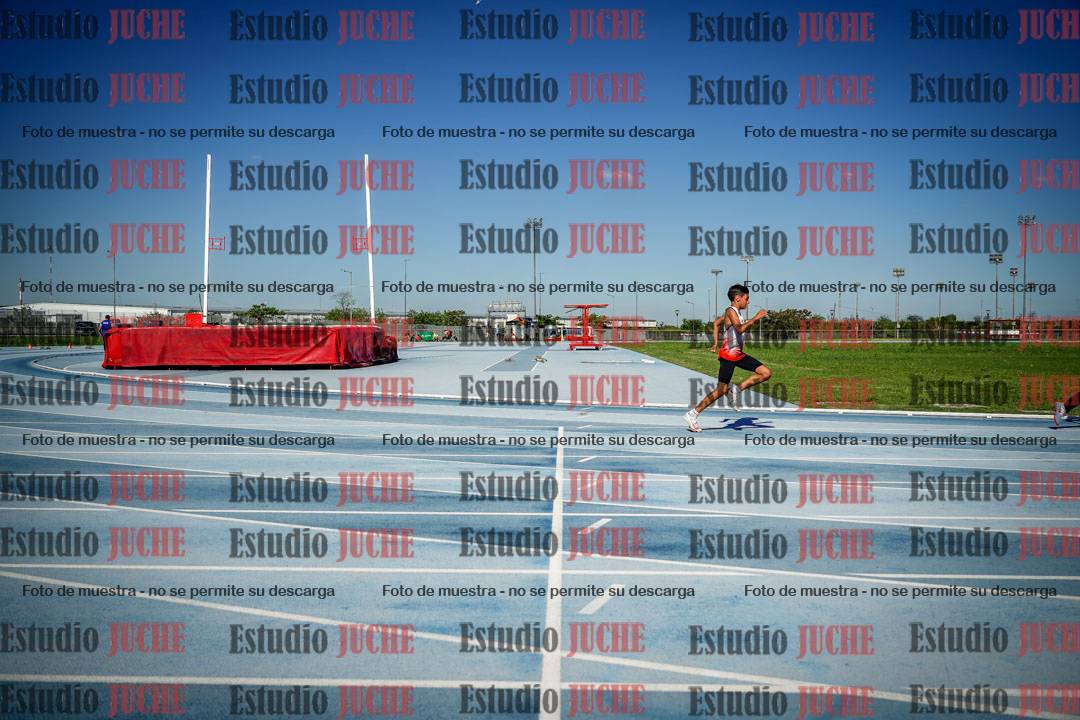 Fotos de los 150 m llanos de varones