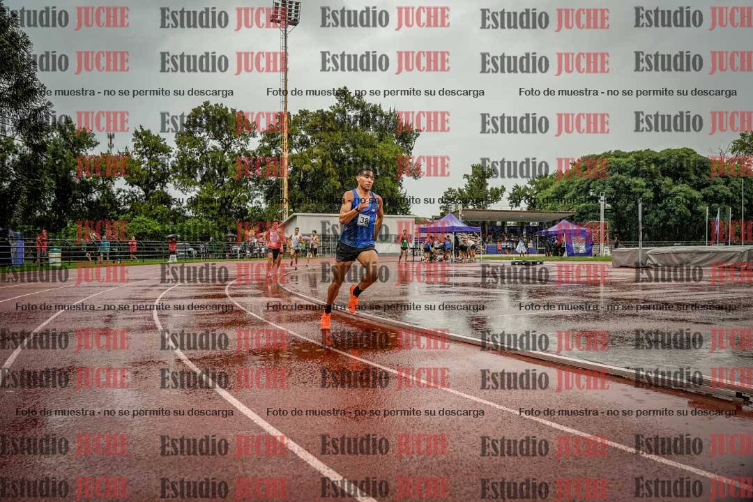 Fotos de los 800 m de varones