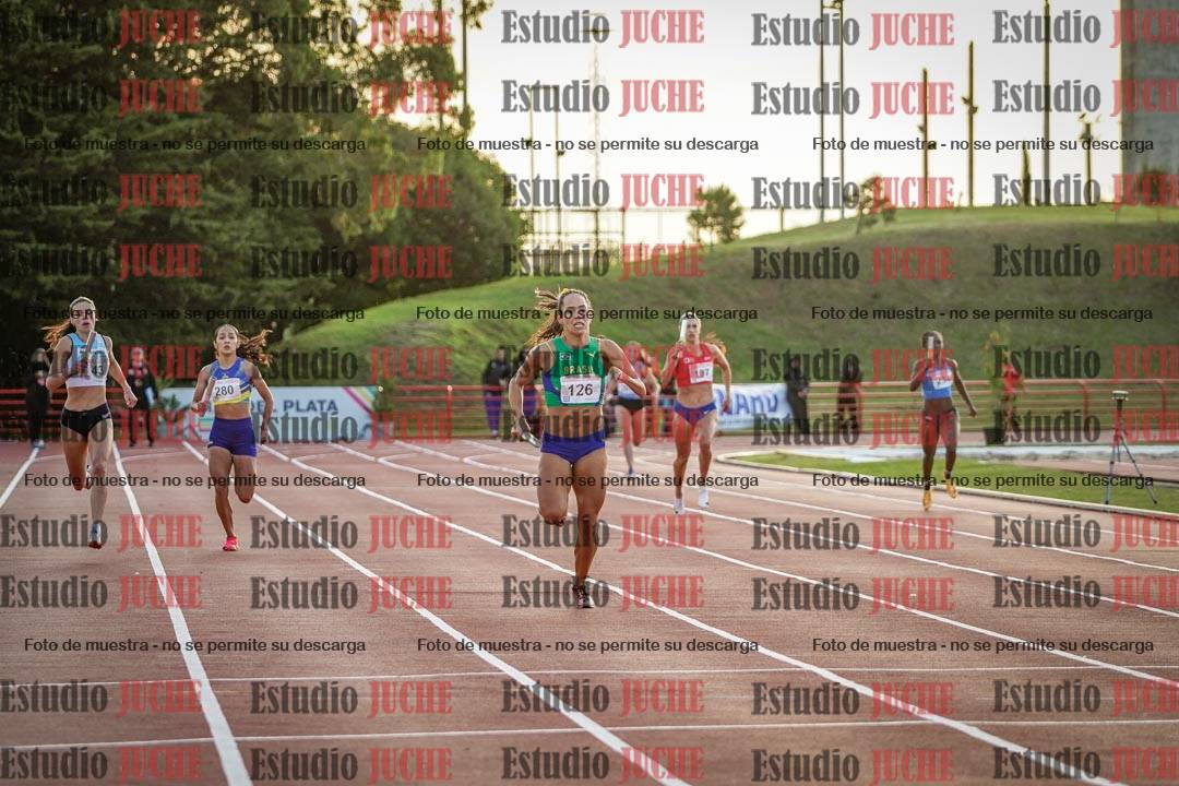 Fotos de los relevos 4x400 m de mujeres