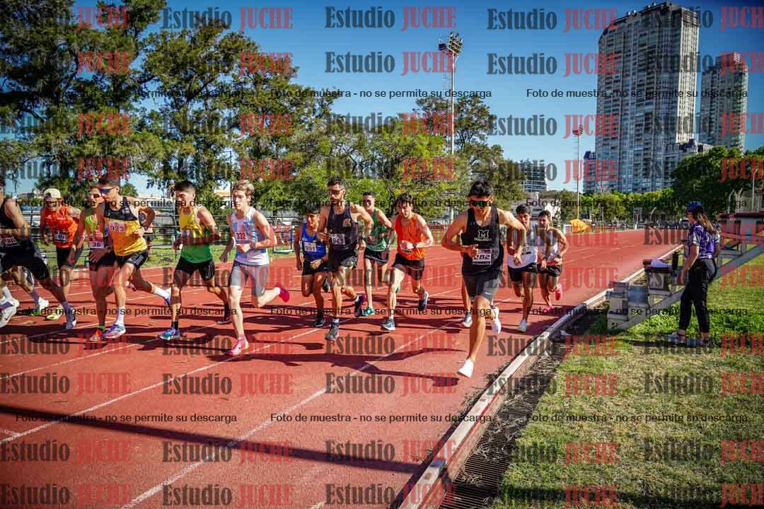 Fotos de los 5000 m llanos de varones