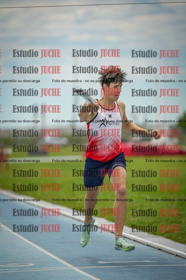 Fotos de las postas 4x200 m llanos de varones