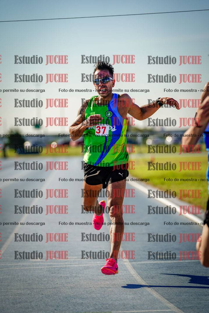 Fotos de los 1500 m llanos de varones