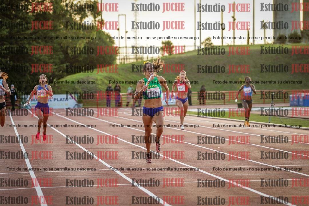 Fotos de los relevos 4x400 m de mujeres