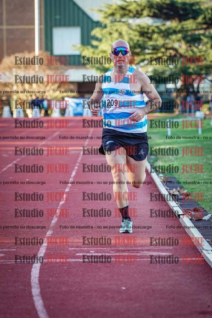Fotos de los 3000 m llanos de varones