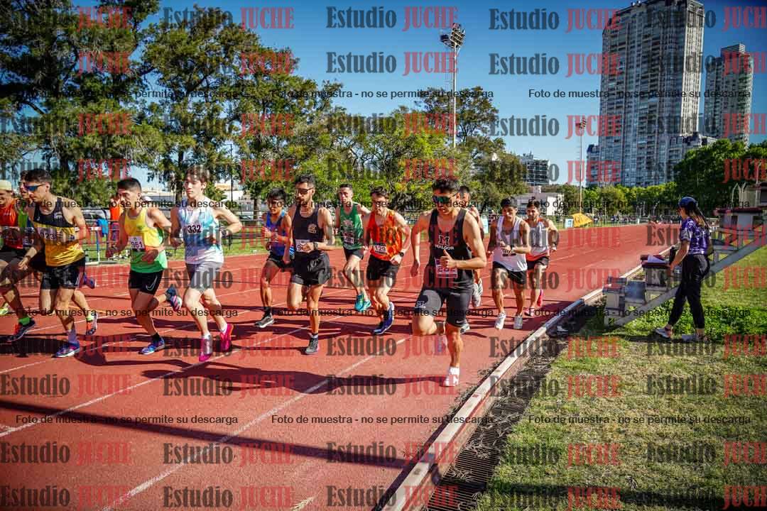 Fotos de los 5000 m llanos de varones