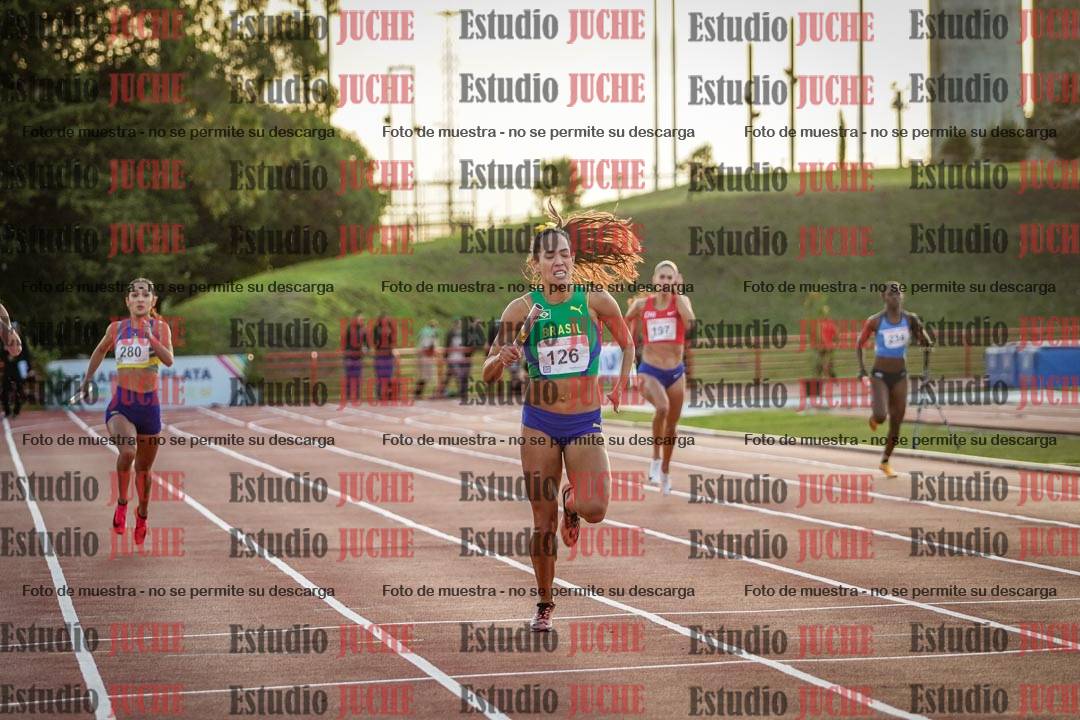 Fotos de los relevos 4x400 m de mujeres