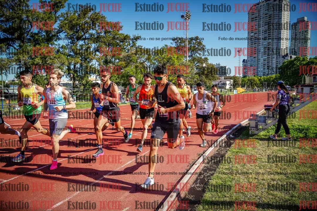 Fotos de los 5000 m llanos de varones