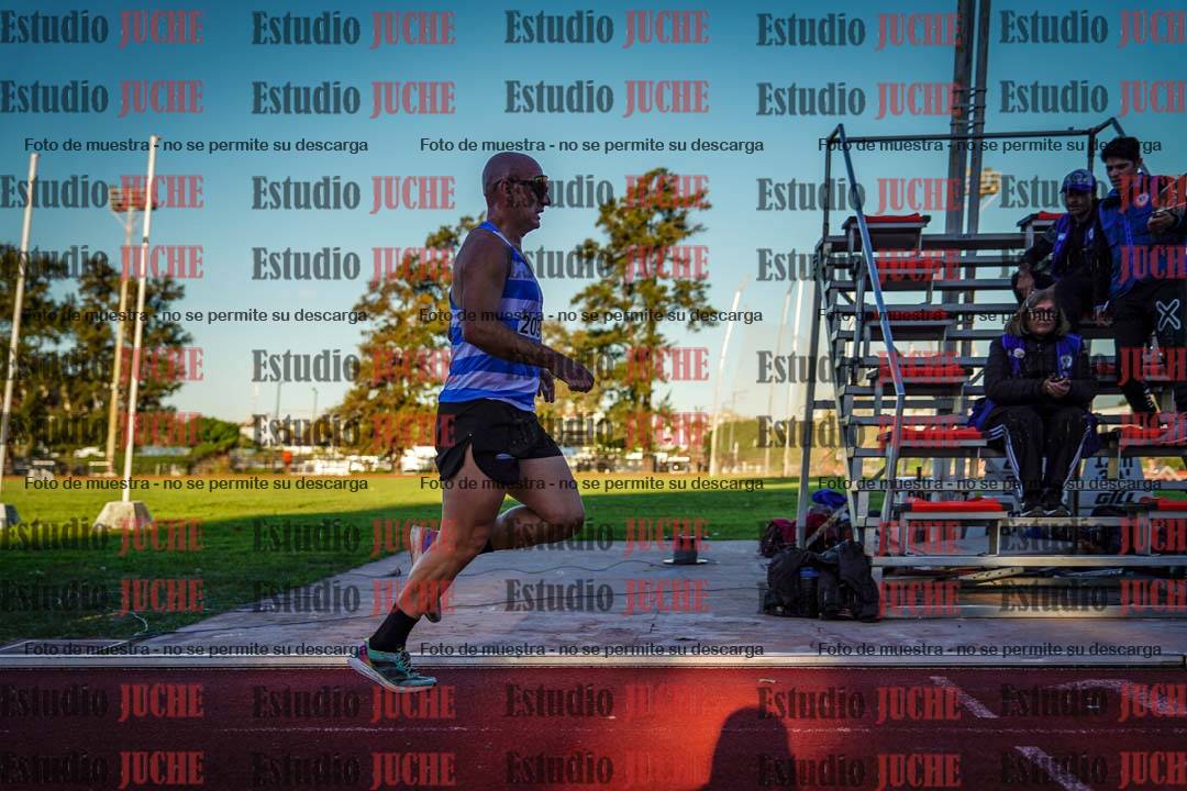 Fotos de los 3000 m llanos de varones