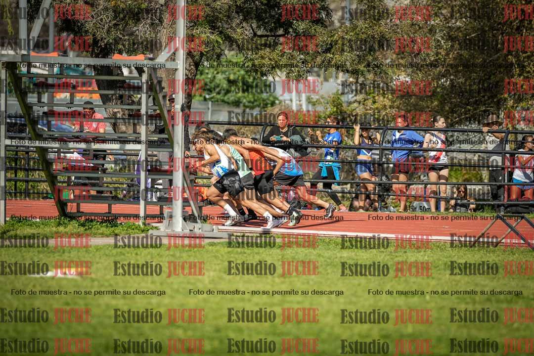 Fotos de los 600 m llanos de varones