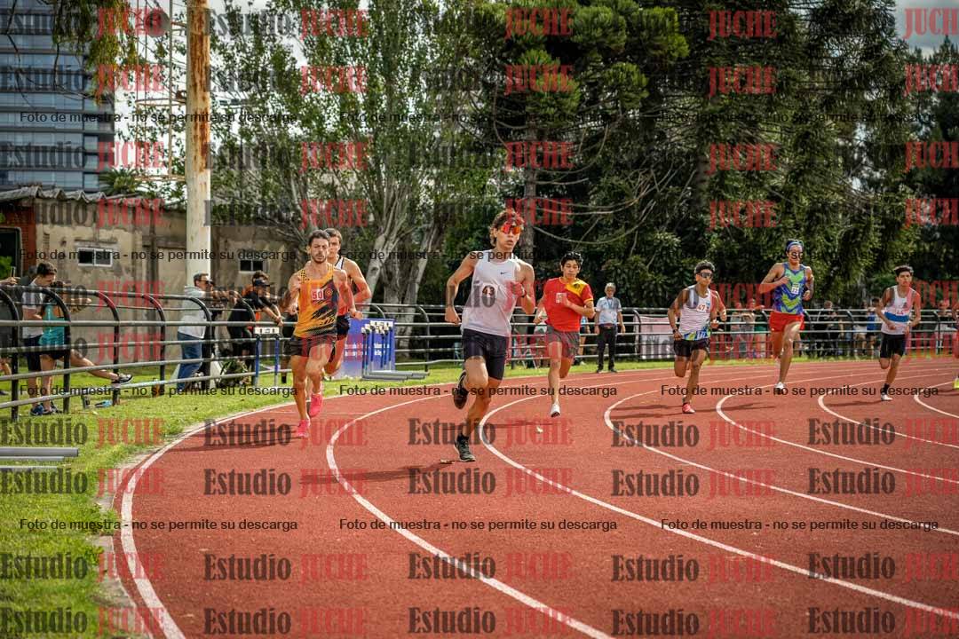 Fotos de los 800 m de varones