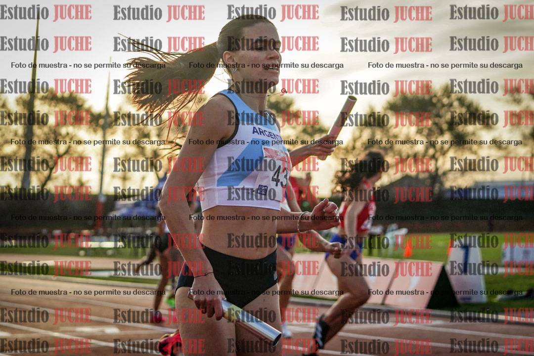 Fotos de los relevos 4x400 m de mujeres