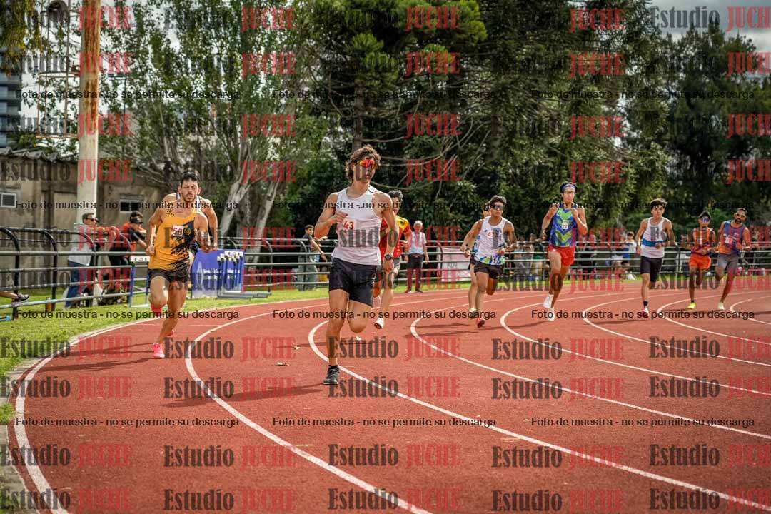 Fotos de los 800 m de varones
