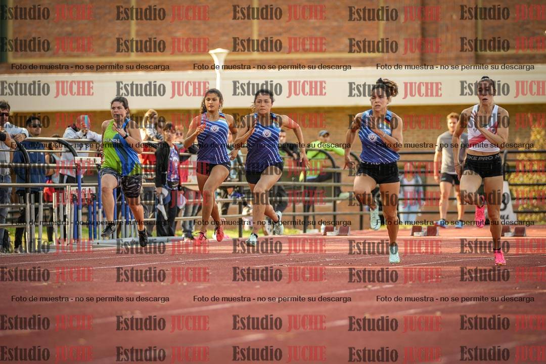 Fotos de los 100 m llanos de mujeres - FINAL