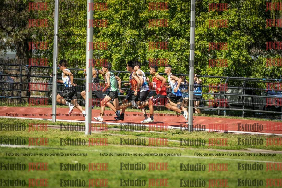 Fotos de los 600 m llanos de varones