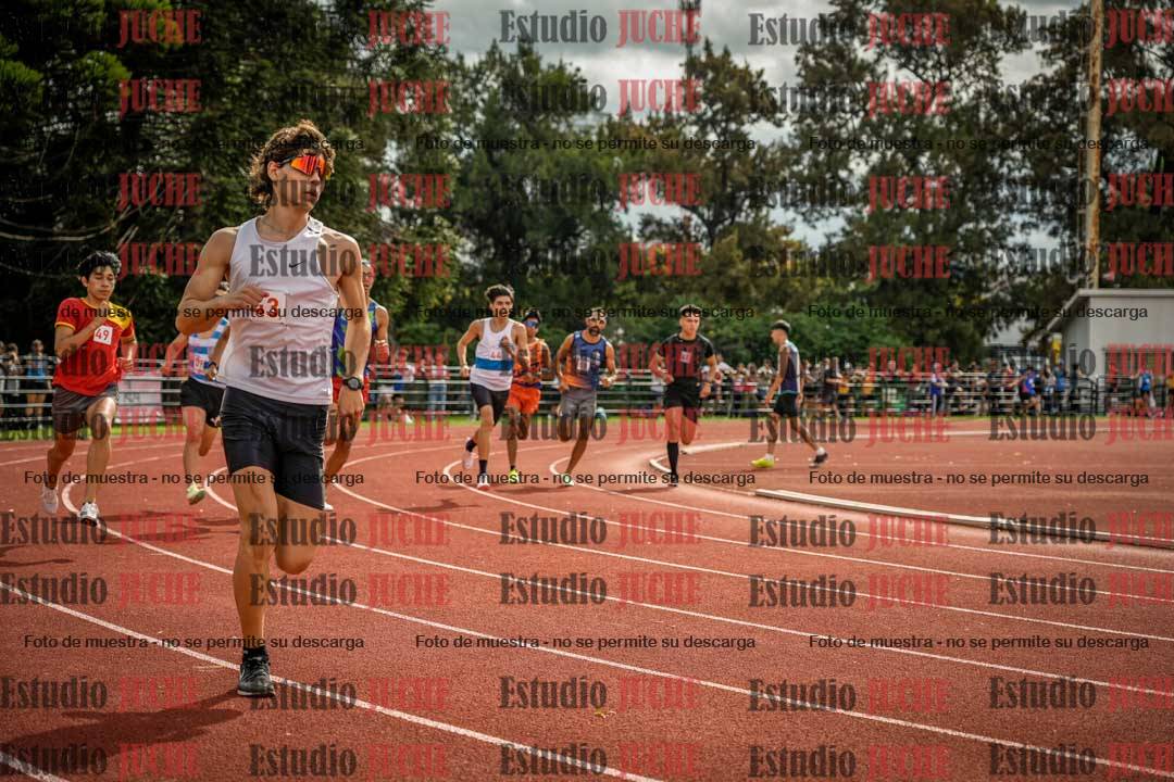 Fotos de los 800 m de varones