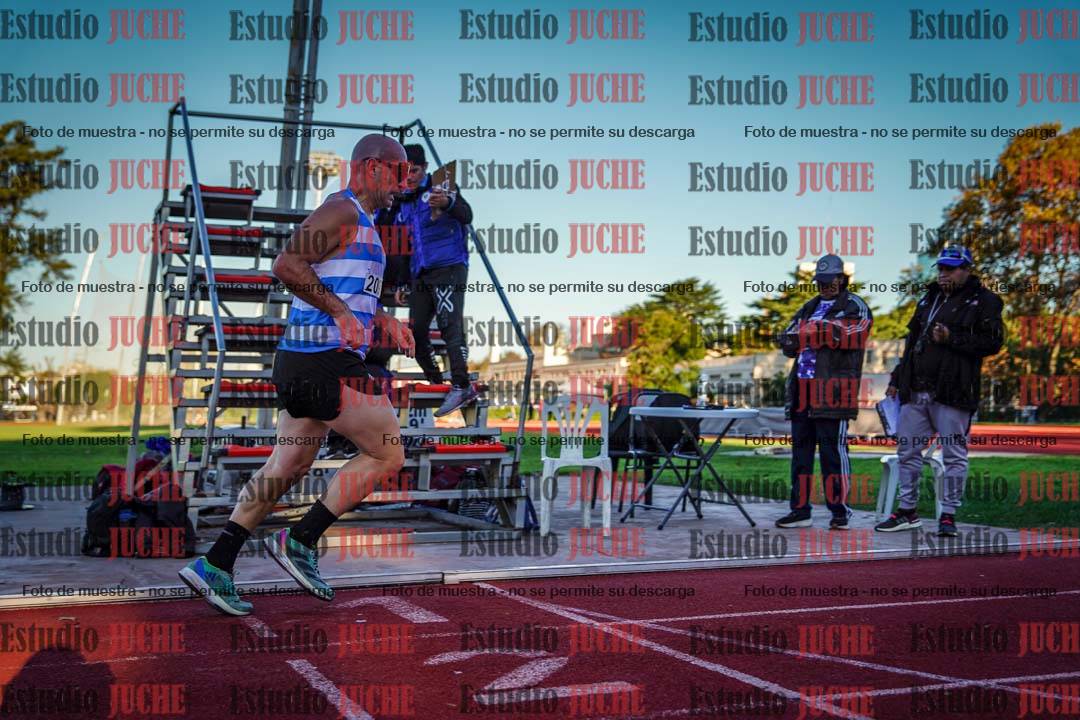 Fotos de los 3000 m llanos de varones