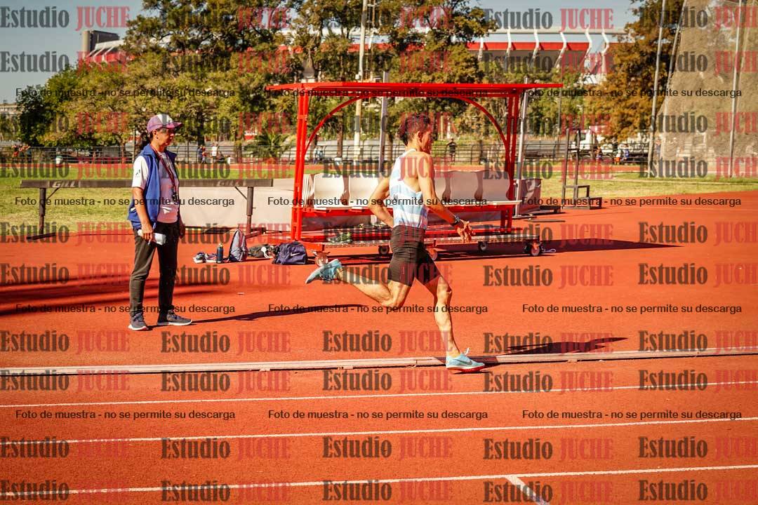 Fotos de los 800 m llanos de varones