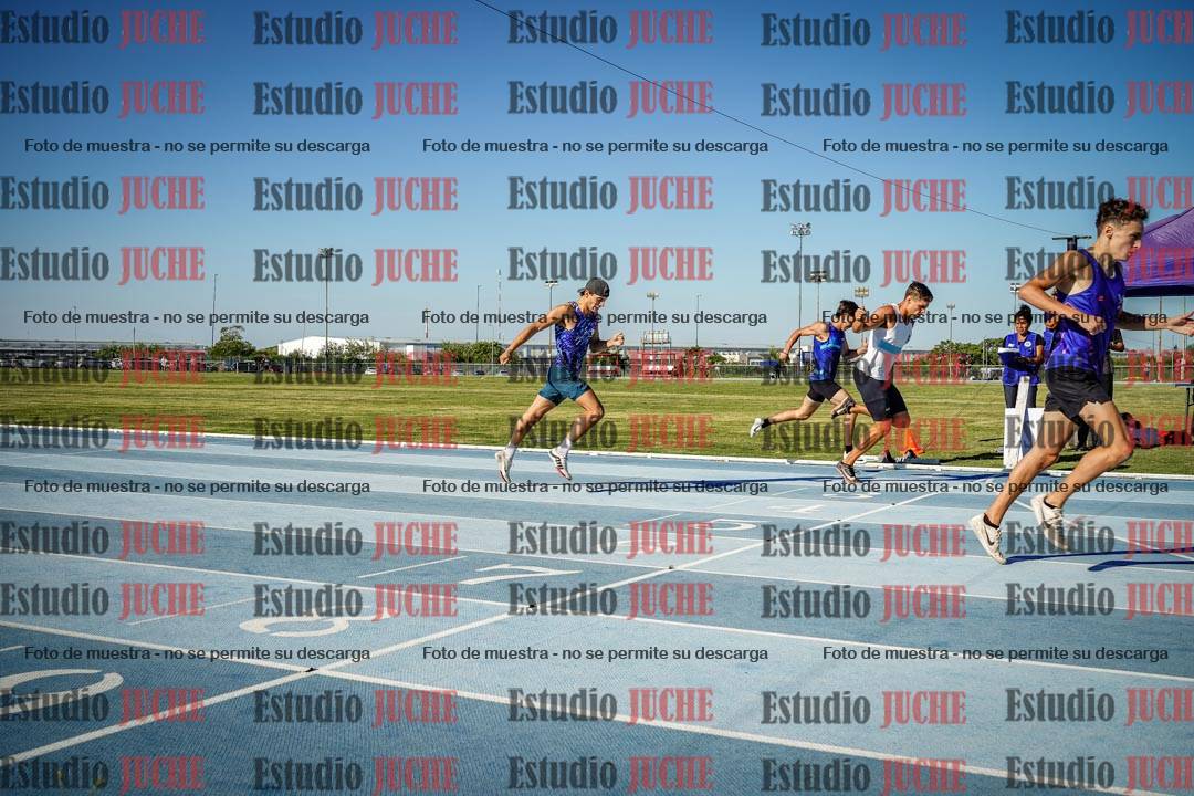 Fotos de los 400 m llanos de varones