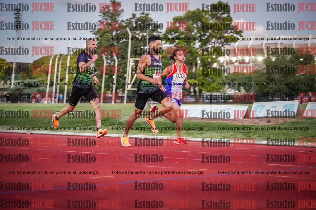 Fotos de los 1500 m llanos de varones