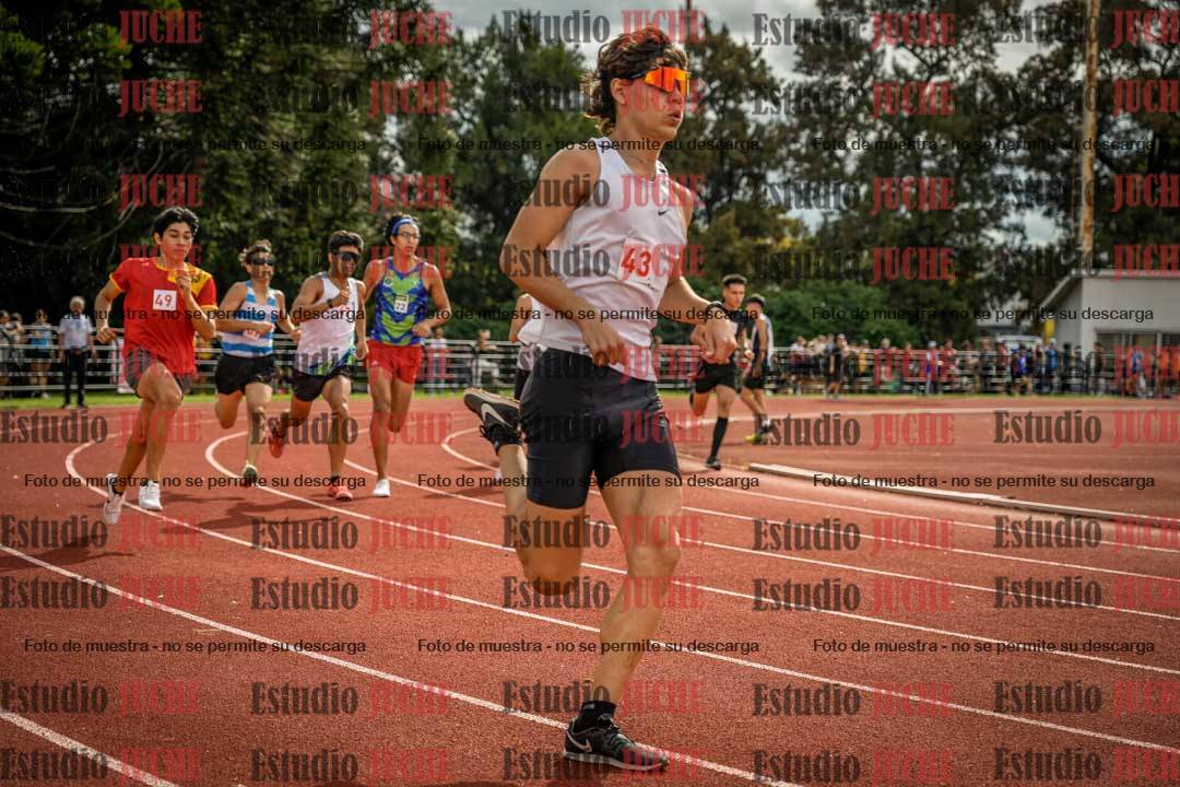 Fotos de los 800 m de varones
