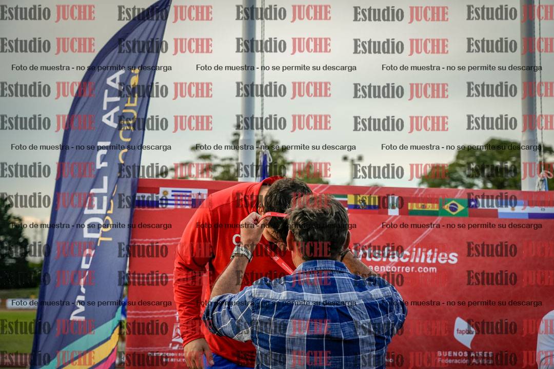 Fotos de algunos extras y podios del día 1