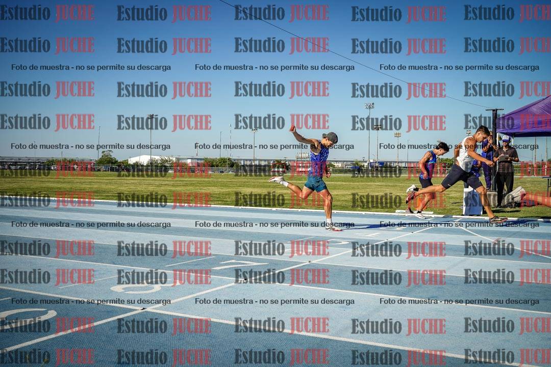 Fotos de los 400 m llanos de varones