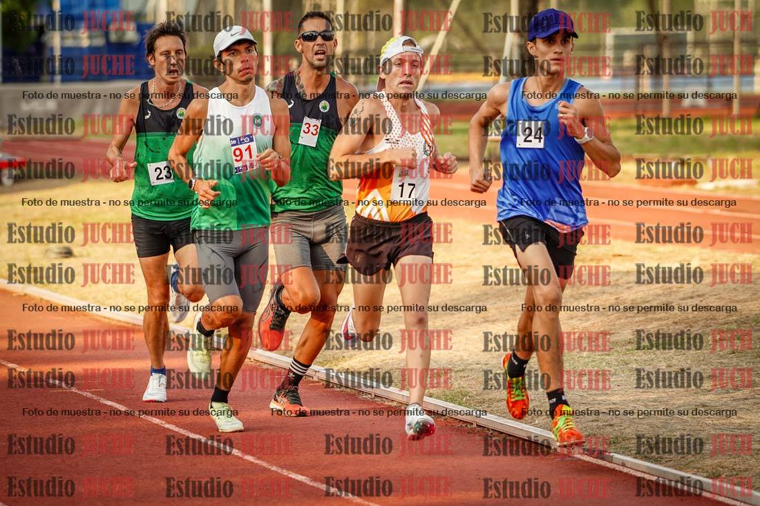 Fotos de los 5000 m llanos de mujeres y varones
