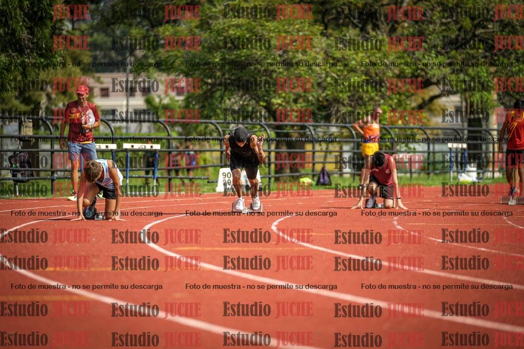 Fotos de los 200 m llanos de varones