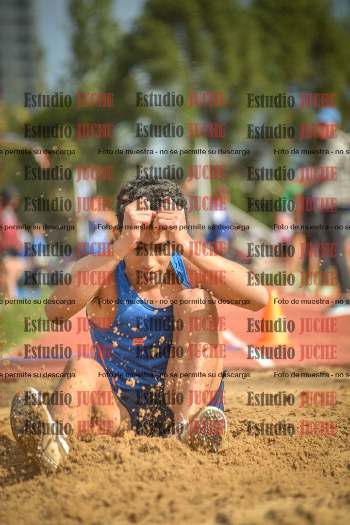 Fotos del salto en largo - varones U16