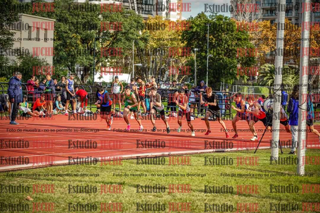 Fotos de los 1500 m llanos de varones