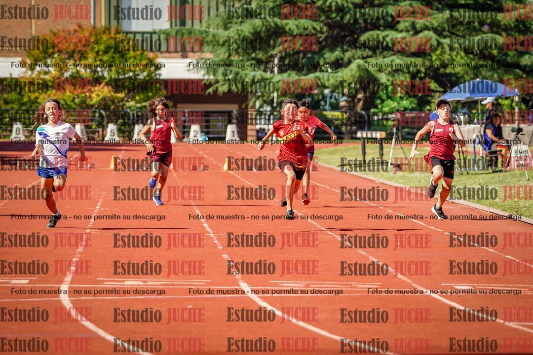 Fotos de los 50 m llanos de varones