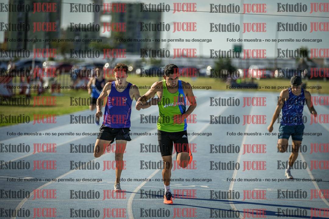 Fotos de los 400 m llanos de varones