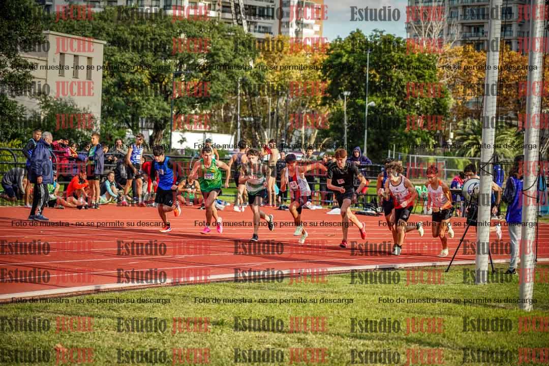 Fotos de los 1500 m llanos de varones