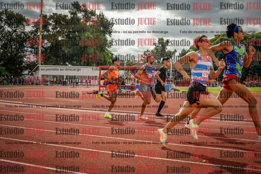 Fotos de los 800 m de varones