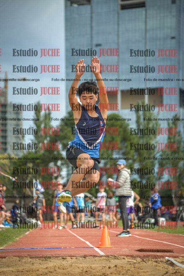 Fotos del salto en largo - varones U16